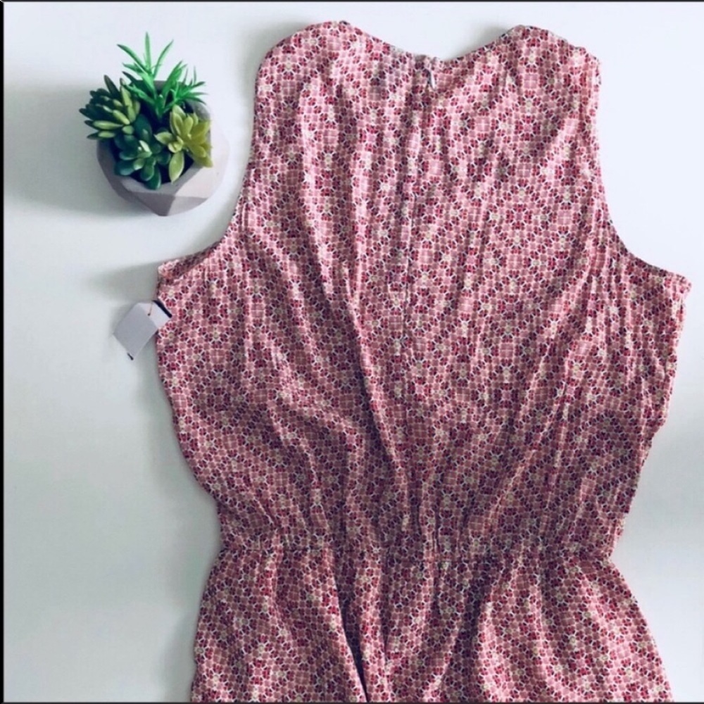 NEW Gap Tank Romper in Pink Geo Print - Picture 3 of 8